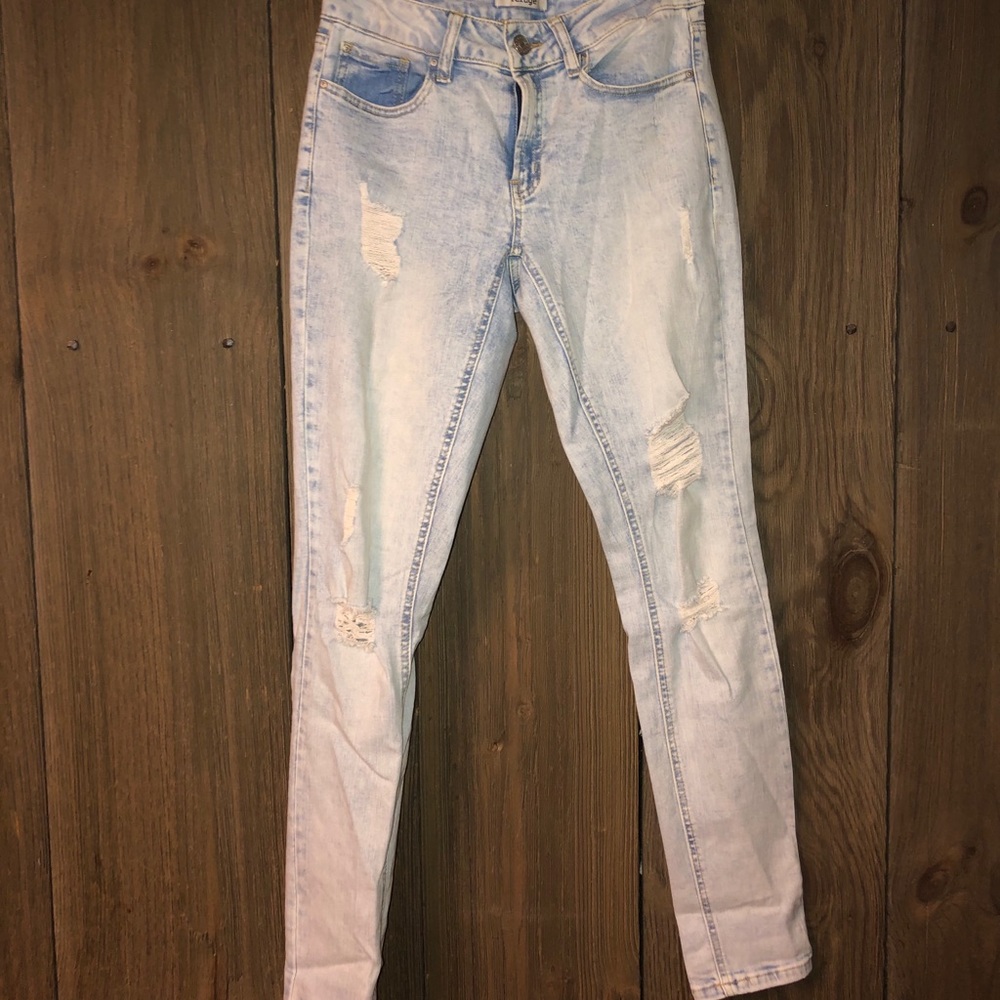 Light wash jeans